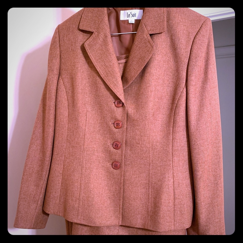 NWT brown tweed suit